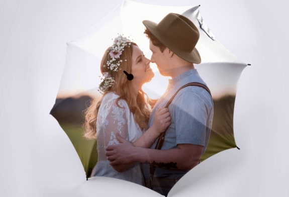 Design Your Photos On An Umbrella To Enjoy Rains Better